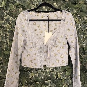Lace & flowers front tie long sleeve blouse nwt